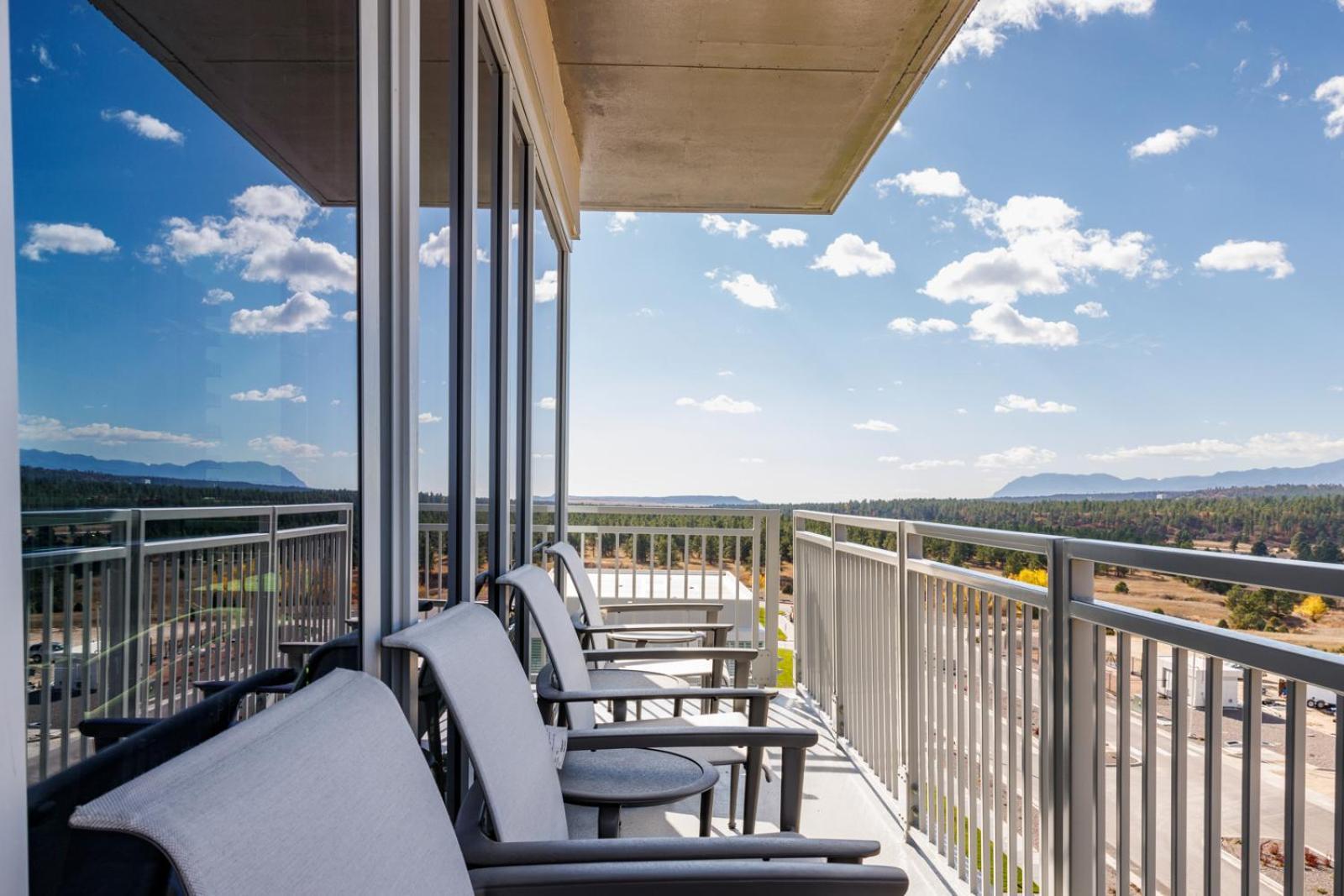 Hotel Polaris Gleneagle 外观 照片